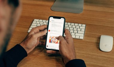 Redes Sociais, Fake News e os Desafios da Educação Contemporânea.