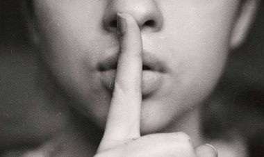 A Política do Silêncio