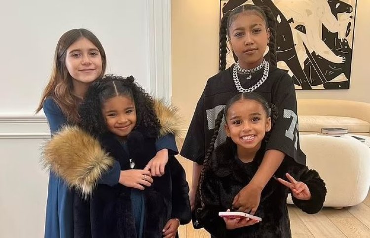 Kim e Khloe Kardashian mostram fotos adoráveis de seus filhos com os primos