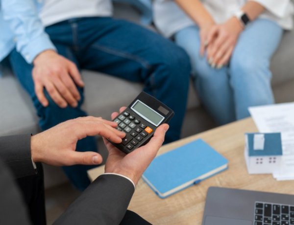 Consumidor com Dívidas Demora Procurar Orientação